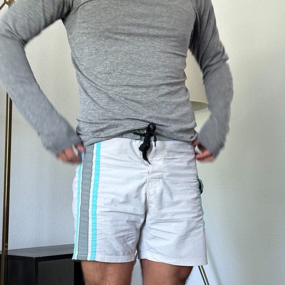 lululemon metal vent ls (s) - Picture 6 of 7